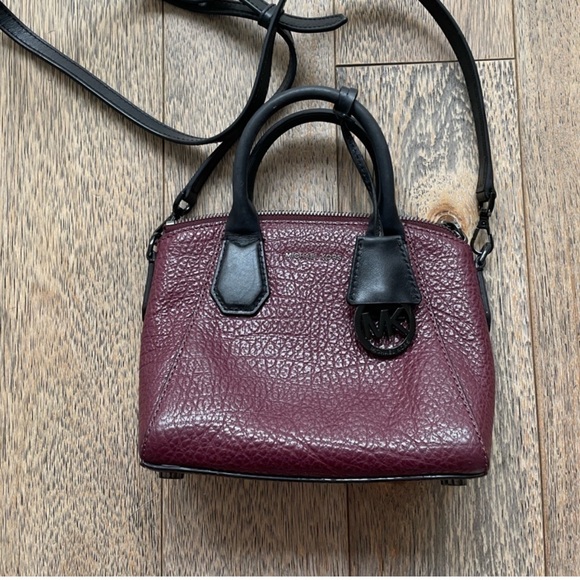 Michael Kors Mini Satchel Pebbled Crossbody Bag Burgundy/ black - Picture 2 of 4